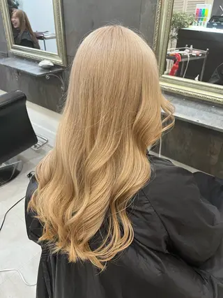 ロング カラー ユナ🎀レイヤー /韓国/ハイトーンのヘアスタイル