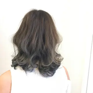 ミディアム セミロング カラー ヘアアレンジ Lien所属・西川 ヒロキのヘアスタイル