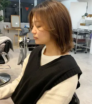 ミディアム 斉藤 未佳のヘアスタイル