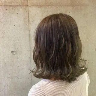 ミディアム カラー 一ノ瀬 蘭のヘアスタイル