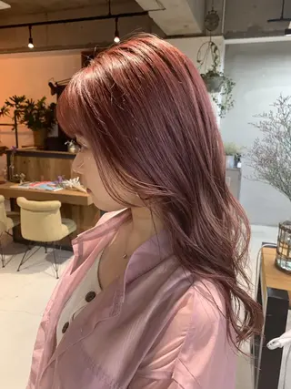 ロング カラー momo 岡崎のヘアスタイル