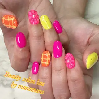 ネイル ラウバイマノマノ なかざとのネイルデザイン