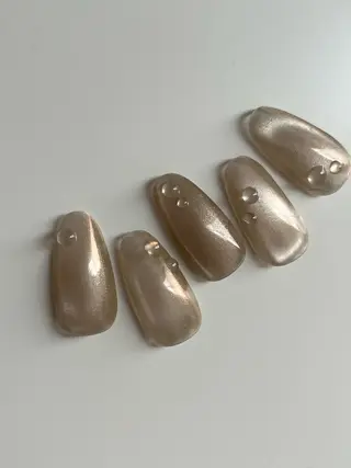 ネイル pu+on. nailworks所属・fuyumi / ニュアンスネイルのネイルデザイン