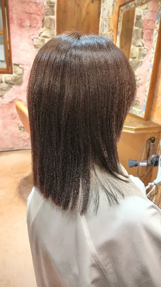 カラー ミディアム 梅原 瑞雪のヘアスタイル