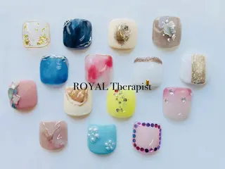 ネイル 【山岡】 ロイヤル•セラピストのネイルデザイン