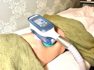 Hi Beauty 渋谷(ネイル、ハイパーナイフ6、脂肪れいきゃく、マッサージ&エステサロン)所属・Hi beauty 渋谷のネイルデザイン