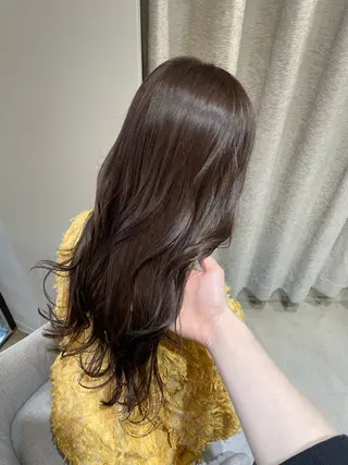 セミロング カラー ayano / 透明感・くすみカラーのヘアスタイル