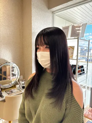 セミロング 推し活/韓国/ブリー チカラーminamiのヘアスタイル