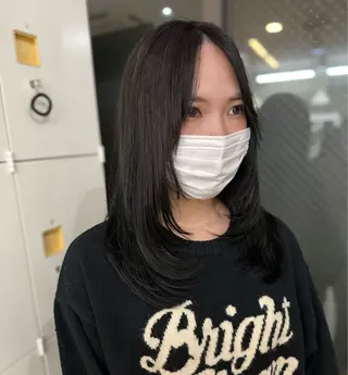 ミディアム Rinka/レイヤー /透明感カラーのヘアスタイル