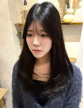 セミロング 🫧レイヤーカット /韓国ヘア🫧白石輝のヘアスタイル