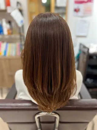 セミロング 五感鷹匠駿府町支店所属・石野 しおりのヘアスタイル