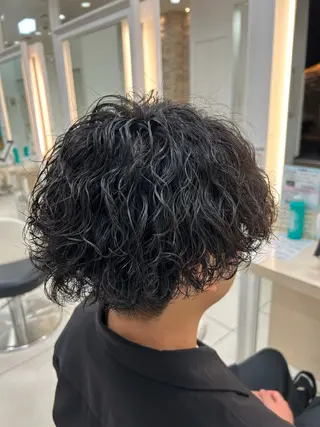 パーマ メンズ 崎山 紗吏のヘアスタイル