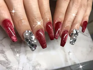 ネイル Nailsalon SKiのネイルデザイン