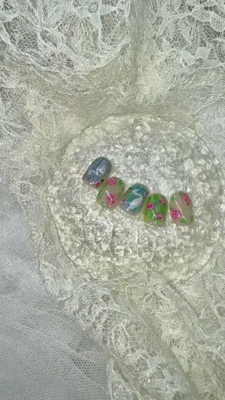 ネイル 新井 ひなののネイルデザイン