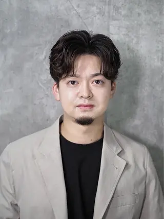 ミディアム パーマ 柴田 嘉文のヘアスタイル