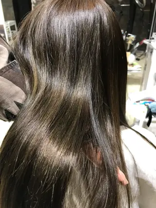 ロング カラー Adachi Fujikoのヘアスタイル