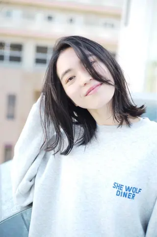 ミディアム stylist田口 祐歩のヘアスタイル