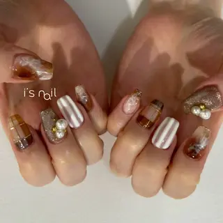 ネイル i's nail 〈アイズネイル〉のネイルデザイン