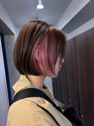 ショート ブリーチ&似合せボブ 田中寛十のヘアスタイル