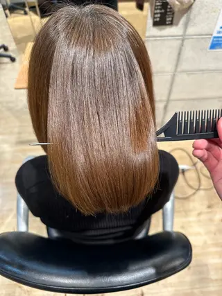 ミディアム i.+sapporo所属・ショート/レイヤー /札幌/小山内のヘアスタイル