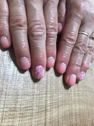 ショート ネイル ツメトマツゲ .のネイルデザイン