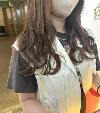 ロング カラー 暖色/まろベージュ/ シカタユウカのヘアスタイル
