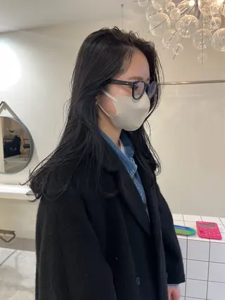 カラー 安食 友哉のヘアスタイル
