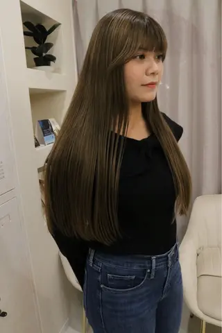 ロング カラー 松村 澪里のヘアスタイル