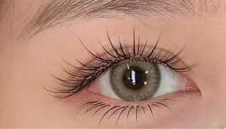 マツエク・マツパ JINGOVA Tokyo Lash & Facial所属・ユミナガ ジンのマツエク・マツパデザイン