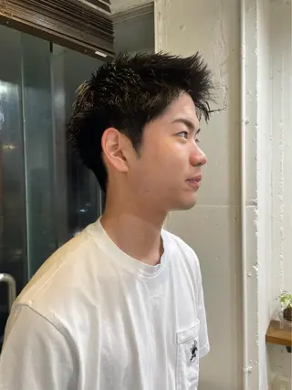 メンズ RIN／韓国ヘア レイヤーカットのヘアスタイル