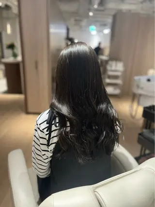 カラー unopulir Veil所属・大西 愛梨のヘアスタイル