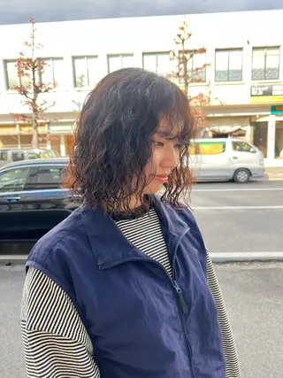 ミディアム パーマ Sol所属・Sol. Sakihoのヘアスタイル