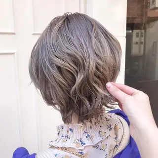 ショート カラー uru"所属・uru" すずきさゆりのヘアスタイル