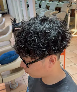 ショート パーマ メンズ 朝5分でキマる 村上陸のヘアスタイル