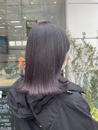 ミディアム 顔まわりレイヤー🎀 くぼやま　みおのヘアスタイル