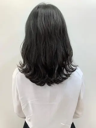 ミディアム 栄永 涼のヘアスタイル
