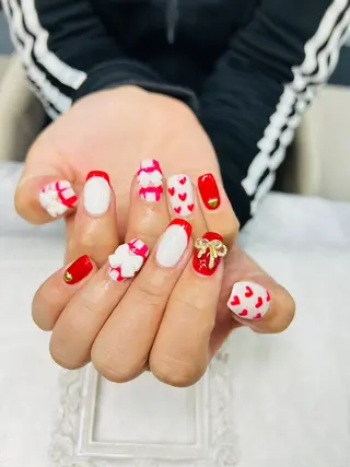 ネイル 西岡 真由美のネイルデザイン