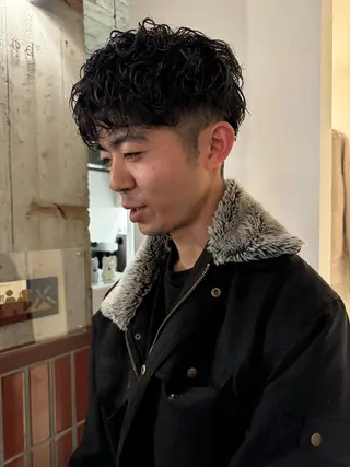 ショート パーマ 森田 鴻之介のヘアスタイル