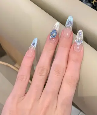 ネイル R nailsalon所属・Rネルサイン よ よのネイルデザイン