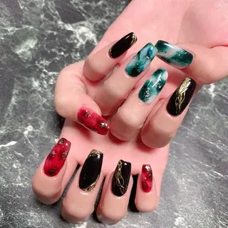 ネイル 💅ネイルハウス🏡 🎀TOMO🎀のネイルデザイン