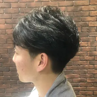 パーマ et Douce所属・艶髪／髪質改善／ カワモトヒロトのヘアスタイル