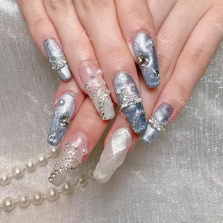 ネイル Kurieitibu 🍬Byu~tīのネイルデザイン