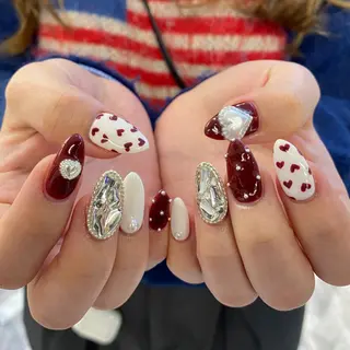 ネイル Shiori･:* 💫のネイルデザイン