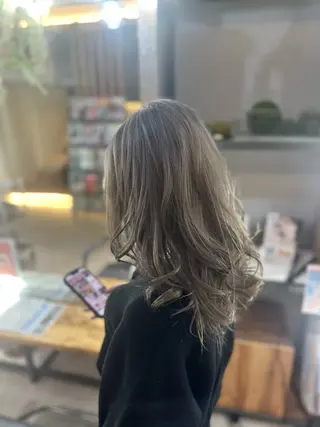 ロング カラー 溜 一太のヘアスタイル