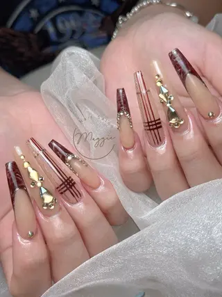 ネイル Maggie Nail🦩のネイルデザイン