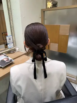 セミロング 透明感カラー/顔周り カット/レイヤーにかのヘアスタイル