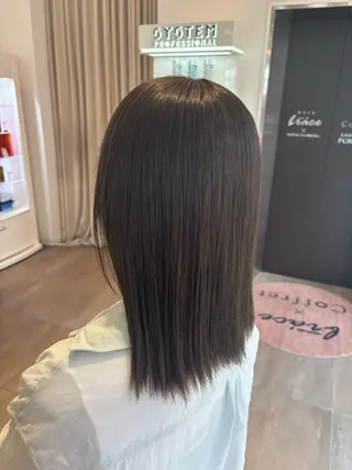 ミディアム カットカラーモデル 小笹花純のヘアスタイル