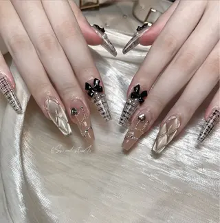 ネイル Ss nail studio所属・Ss nanaのネイルデザイン
