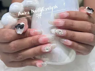 ネイル Amira アイラッシュのマツエク・マツパデザイン