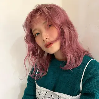 セミロング irwi/イルウィ所属・miku🎀門前仲町 ブリーチ・レイヤーのヘアスタイル